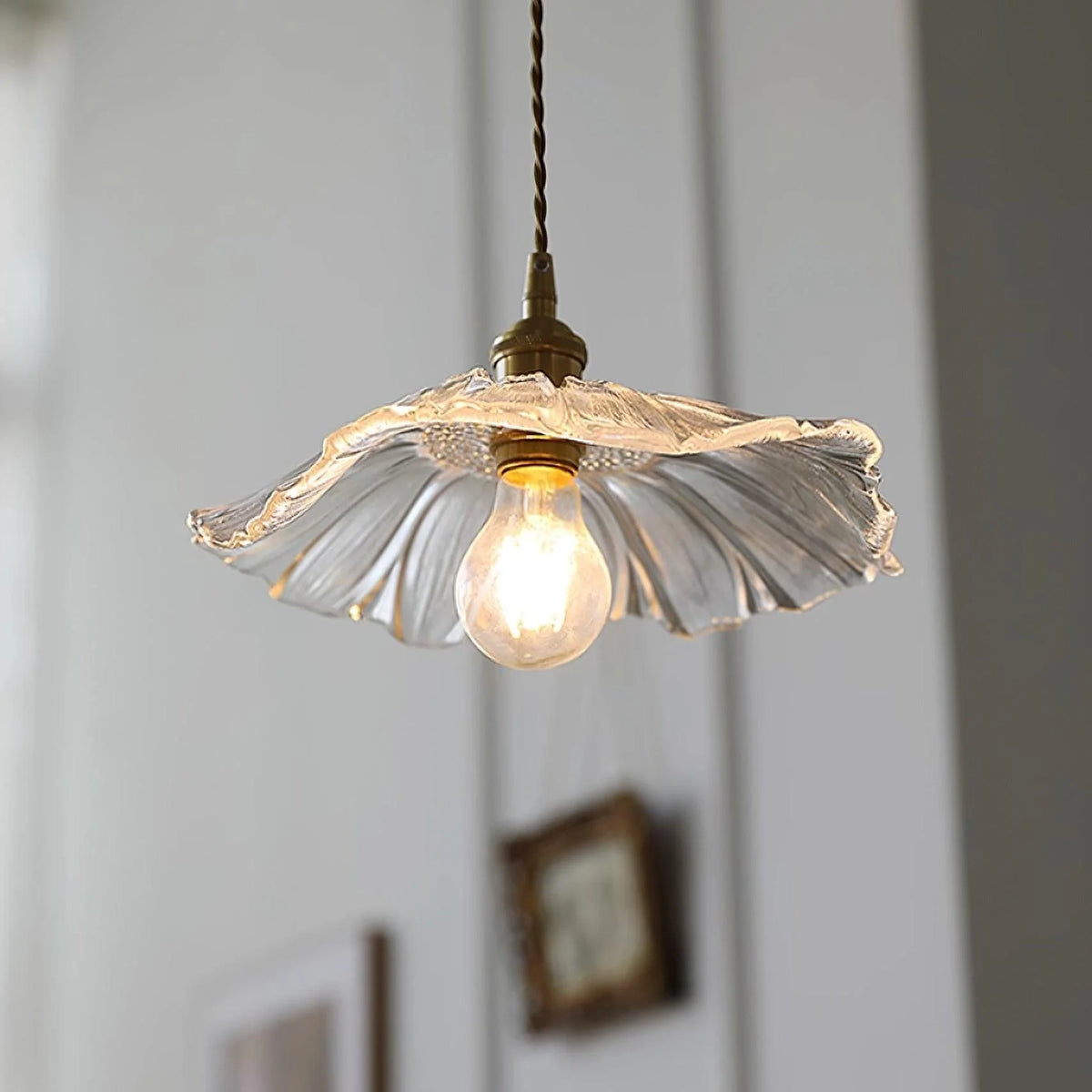Flower Glass Pendant Lamp Retro Transparent Ceiling Light | Glass & Copper | E26 E27 LED Compatible | Warm Ambient Indoor Lighting