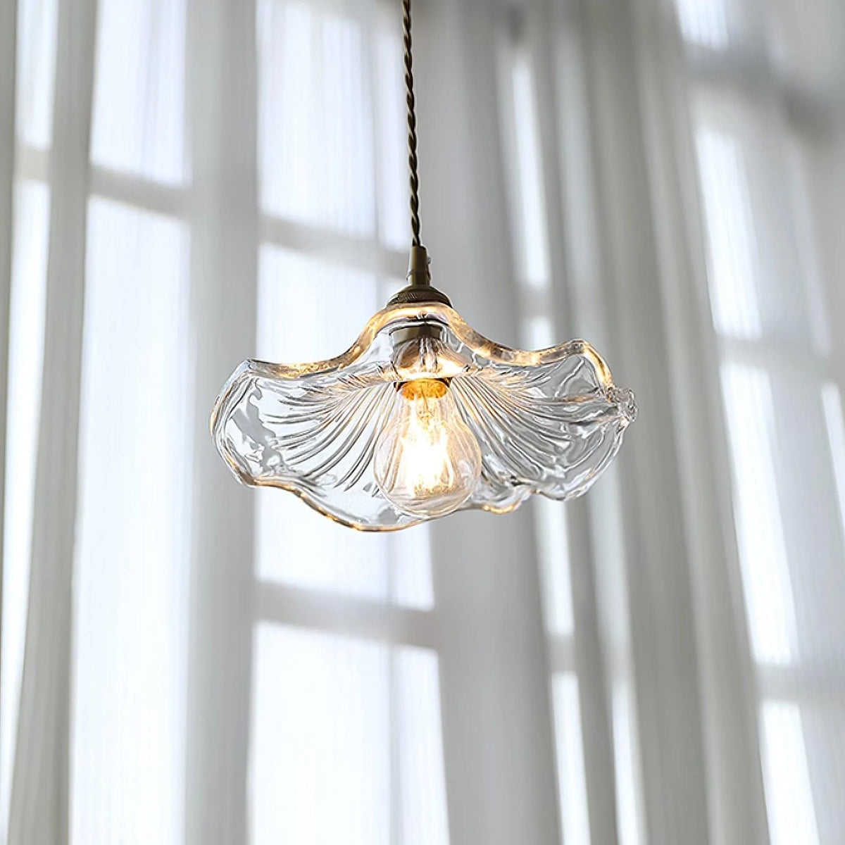 Flower Glass Pendant Lamp Retro Transparent Ceiling Light | Glass & Copper | E26 E27 LED Compatible | Warm Ambient Indoor Lighting